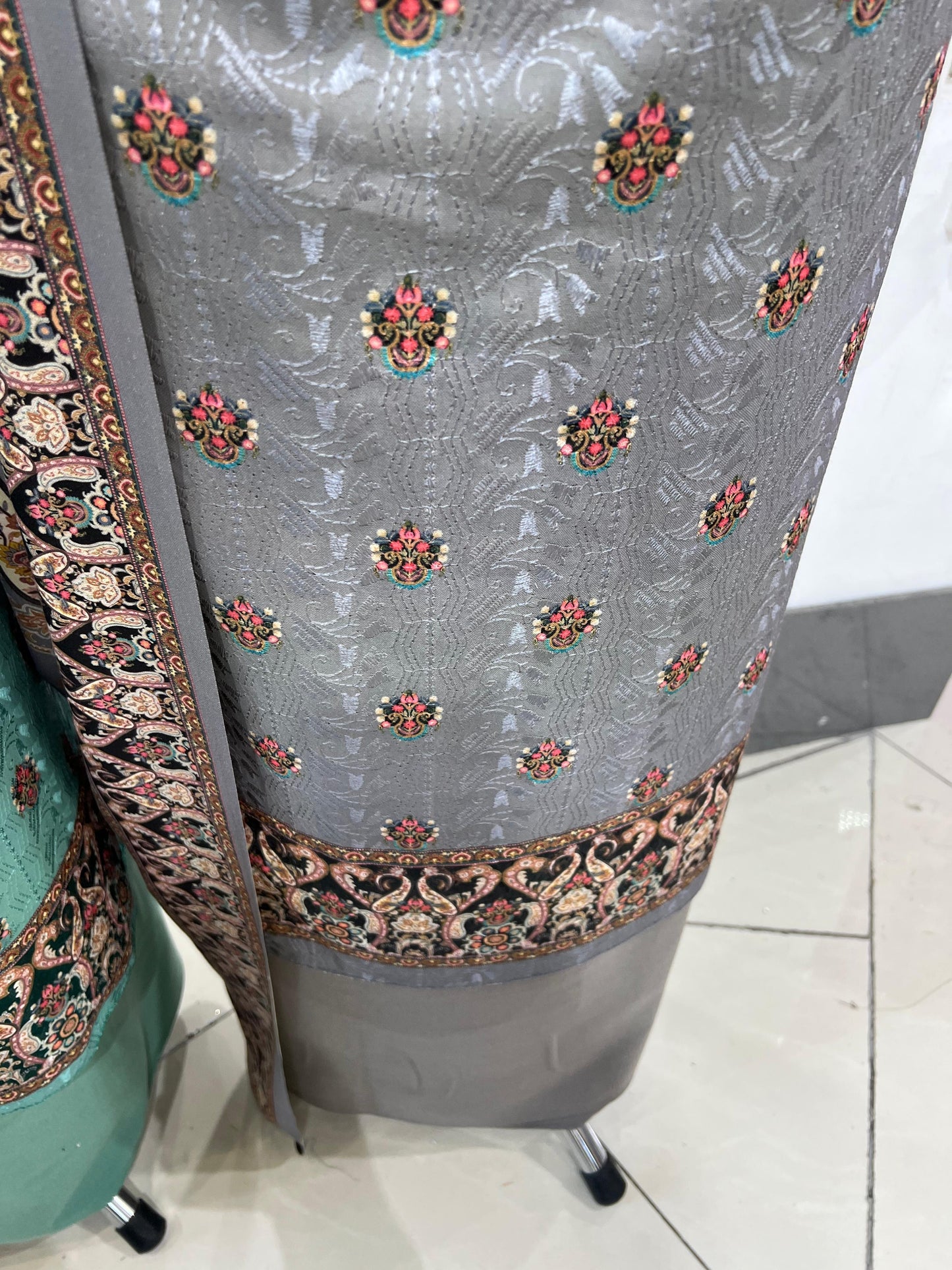 Digital Print Alpine With Shawl